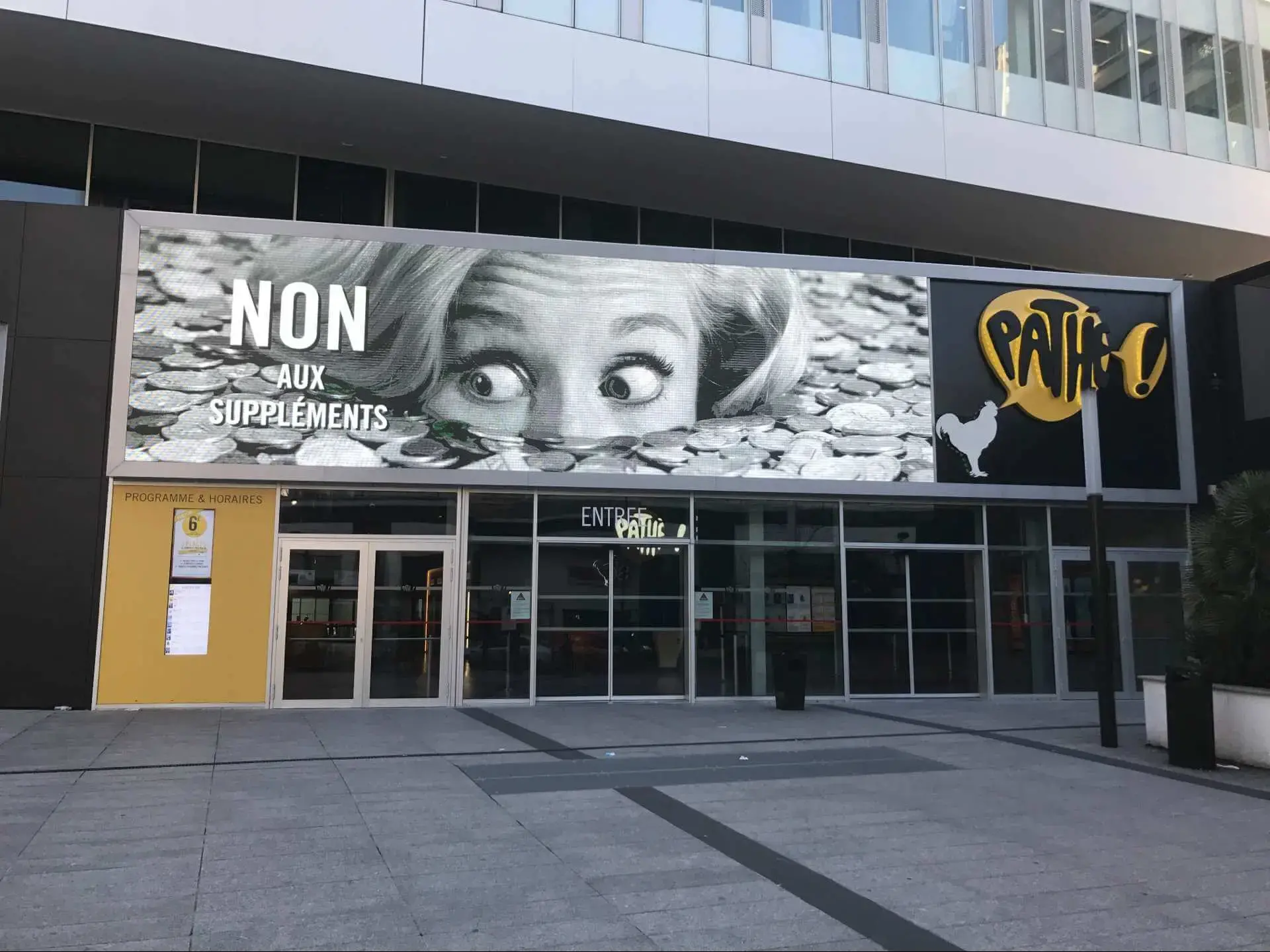 Outdoor LED Screen Display P8